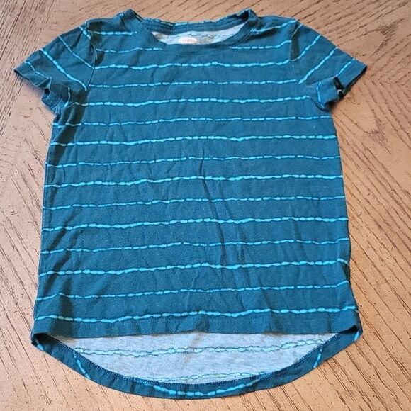 Boys tshirt size S 6-7T - Picture 1 of 4